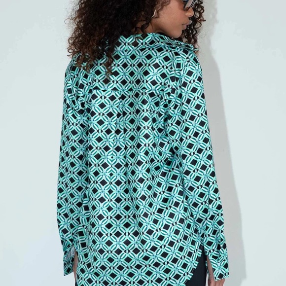 Princess Polly Tui Button Front Women’s Blouse Green Geometric Pattern - Size 4 - Picture 2 of 4